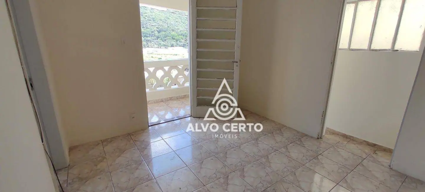 Casa com 2 quartos para alugar, 100m2 em Cerâmica, Juiz De Fora - MG - imagem 2 Foto 2 de Casa com 2 quartos para alugar, 100m2 em Cerâmica, Juiz De Fora - MG