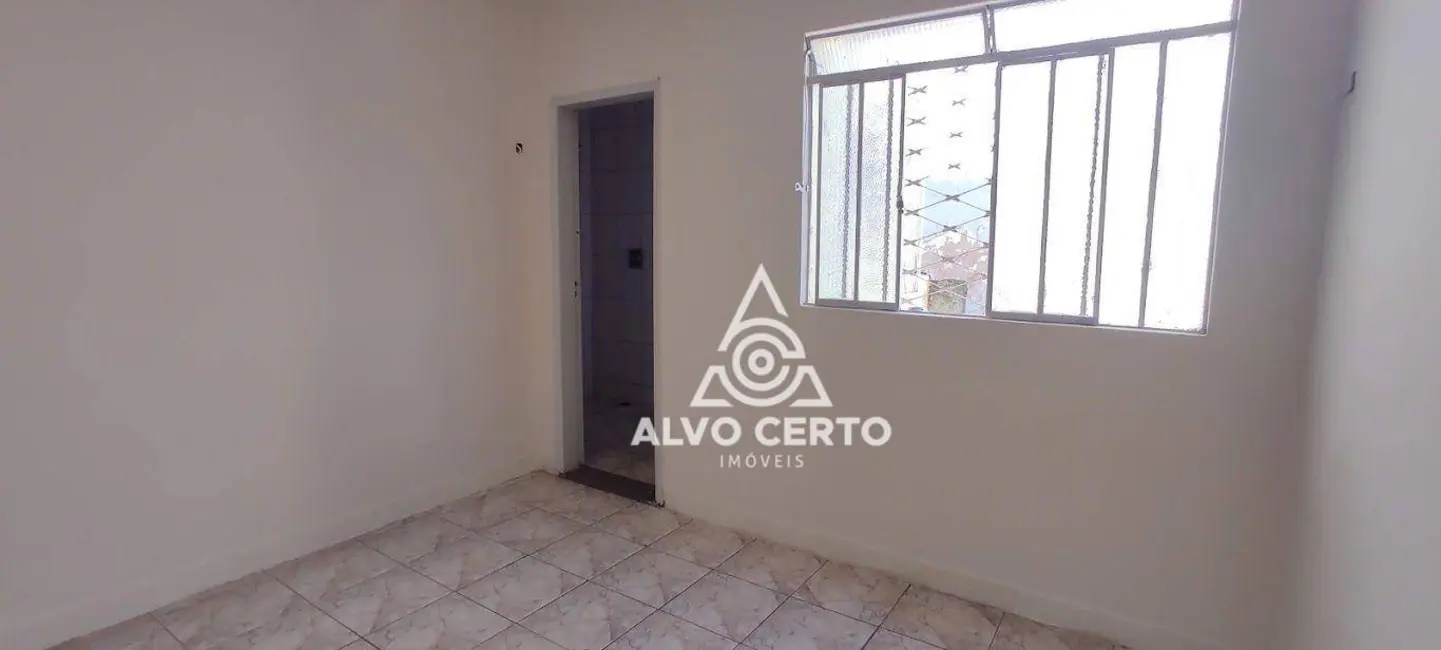 Casa com 2 quartos para alugar, 100m2 em Cerâmica, Juiz De Fora - MG - imagem 8 Foto 8 de Casa com 2 quartos para alugar, 100m2 em Cerâmica, Juiz De Fora - MG