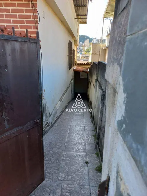 Casa com 2 quartos para alugar em Manoel Honório, Juiz De Fora - MG - imagem 6 Foto 6 de Casa com 2 quartos para alugar em Manoel Honório, Juiz De Fora - MG