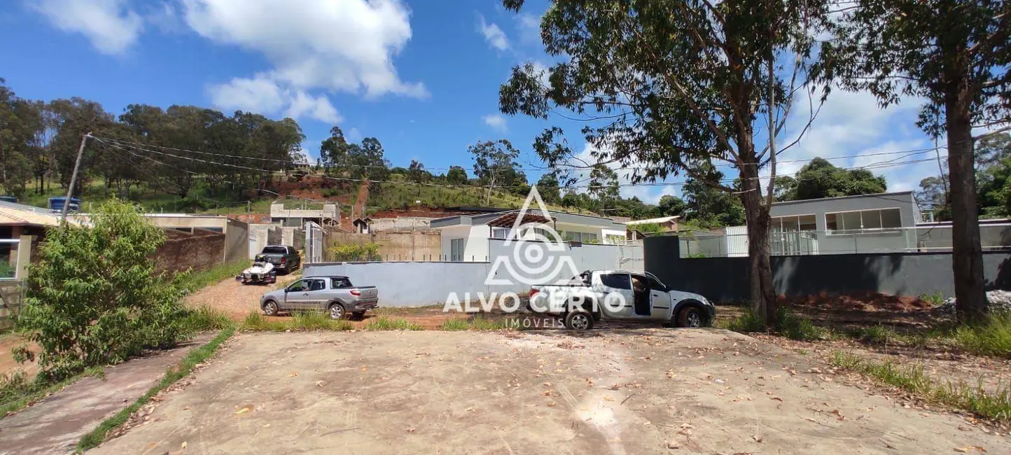 Terreno / Lote à venda, 440m2 em Juiz De Fora - MG - imagem 8 Foto 8 de Terreno / Lote à venda, 440m2 em Juiz De Fora - MG