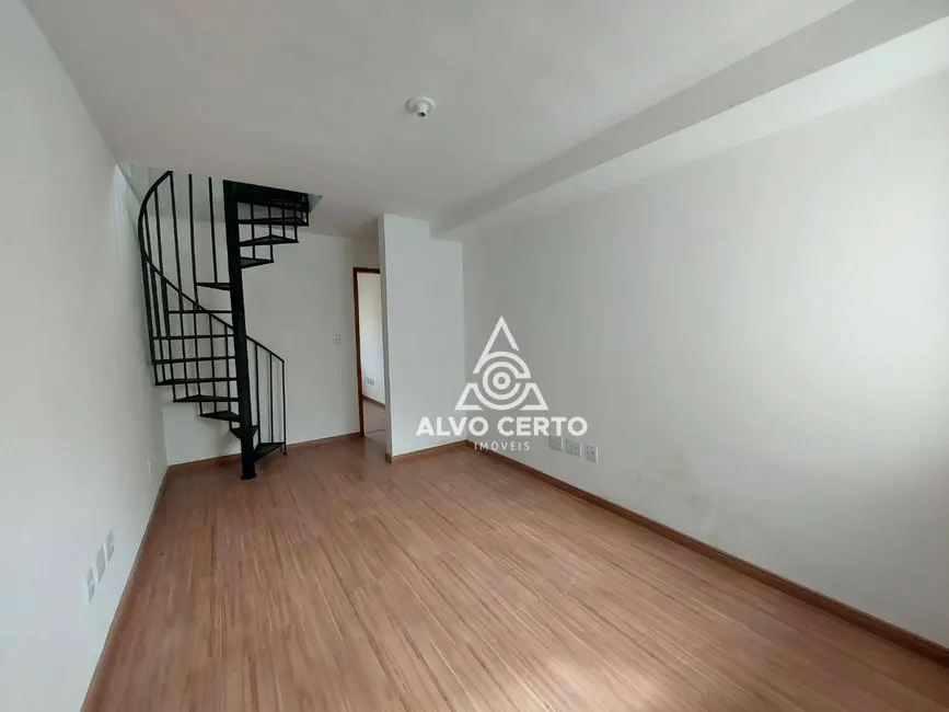 Foto 3 de Cobertura com 2 quartos à venda, 130m2 em Juiz De Fora - MG