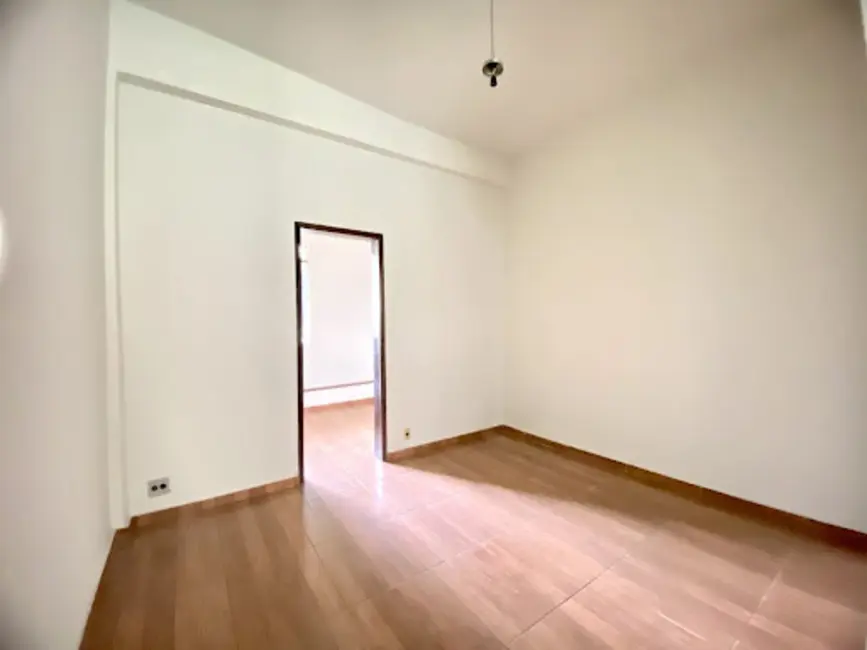 Foto 2 de Apartamento com 1 quarto para alugar em São Bernardo, Juiz De Fora - MG