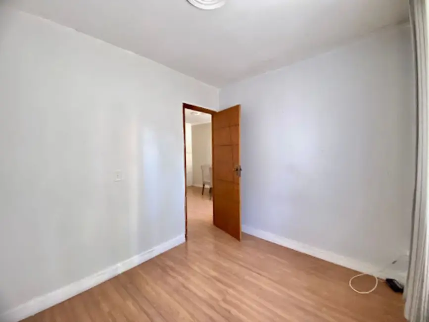 Apartamento com 1 quarto à venda, 42m2 em Previdenciários, Juiz De Fora - MG - imagem 6 Foto 6 de Apartamento com 1 quarto à venda, 42m2 em Previdenciários, Juiz De Fora - MG