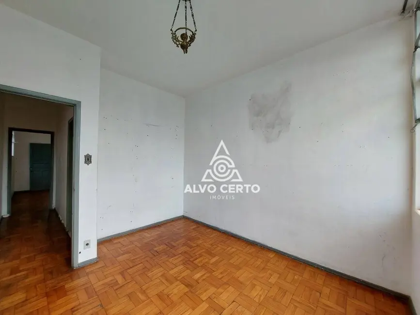 Apartamento com 3 quartos à venda, 94m2 em Centro, Juiz De Fora - MG - imagem 5 Foto 5 de Apartamento com 3 quartos à venda, 94m2 em Centro, Juiz De Fora - MG