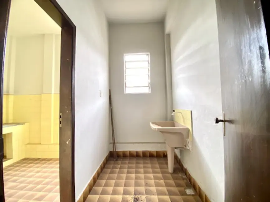 Foto 2 de Apartamento com 1 quarto para alugar em São Bernardo, Juiz De Fora - MG