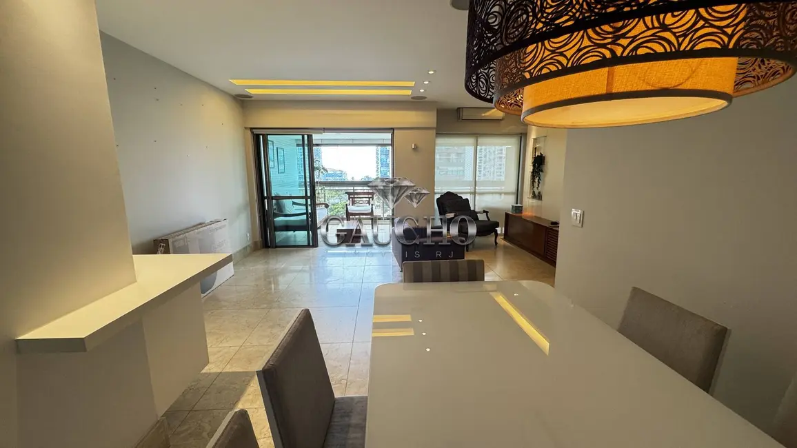 Apartamento com 3 quartos à venda, 139m2 em Barra da Tijuca, Rio De Janeiro - RJ - imagem 8 Foto 8 de Apartamento com 3 quartos à venda, 139m2 em Barra da Tijuca, Rio De Janeiro - RJ