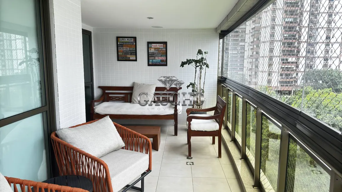 Apartamento com 3 quartos à venda, 139m2 em Barra da Tijuca, Rio De Janeiro - RJ - imagem 9 Foto 9 de Apartamento com 3 quartos à venda, 139m2 em Barra da Tijuca, Rio De Janeiro - RJ