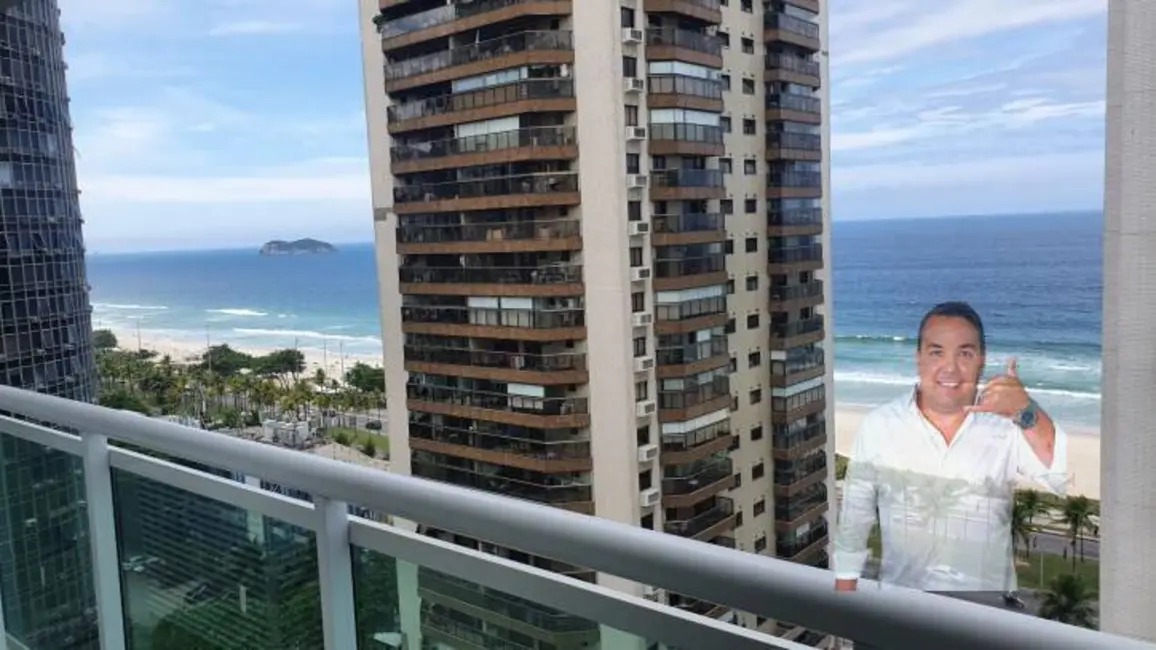 Foto 2 de Apartamento com 2 quartos à venda, 72m2 em Barra da Tijuca, Rio De Janeiro - RJ