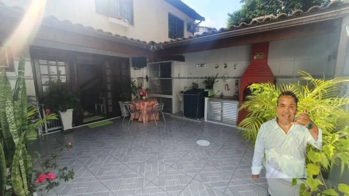 Foto 1 de Casa com 2 quartos à venda, 160m2 em Taquara, Rio De Janeiro - RJ