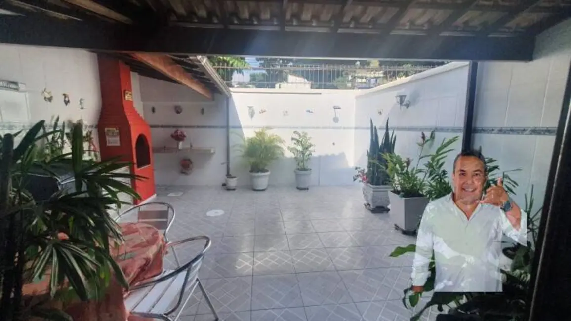 Foto 2 de Casa com 2 quartos à venda, 160m2 em Taquara, Rio De Janeiro - RJ