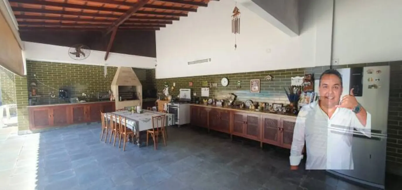 Casa com 6 quartos à venda e para alugar, 969m2 em Barra da Tijuca, Rio De Janeiro - RJ - imagem 5 Foto 5 de Casa com 6 quartos à venda e para alugar, 969m2 em Barra da Tijuca, Rio De Janeiro - RJ