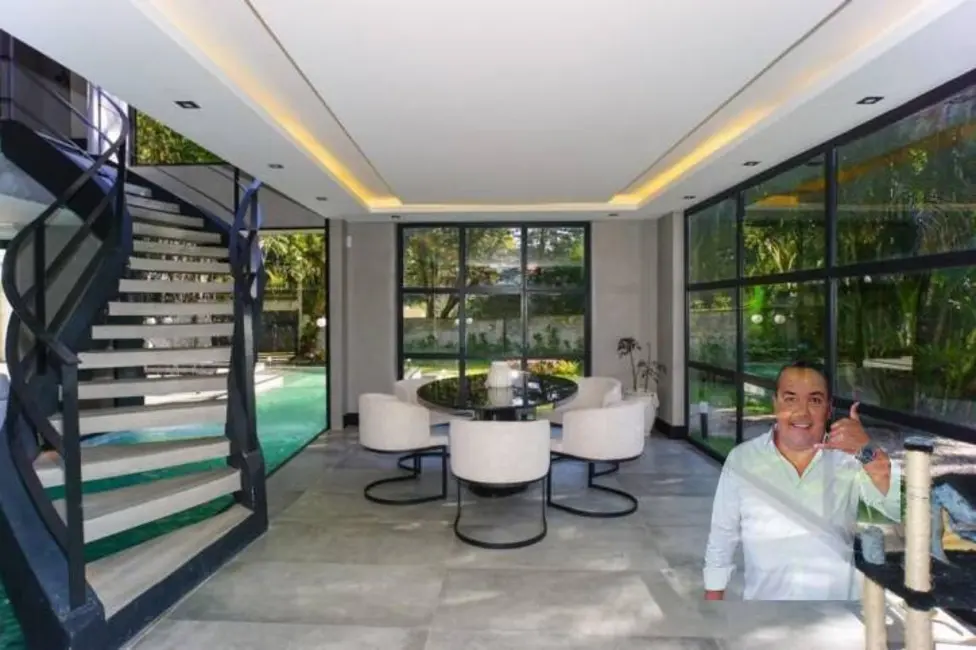 Casa com 4 quartos à venda, 470m2 em Itanhangá, Rio De Janeiro - RJ - imagem 5 Foto 5 de Casa com 4 quartos à venda, 470m2 em Itanhangá, Rio De Janeiro - RJ