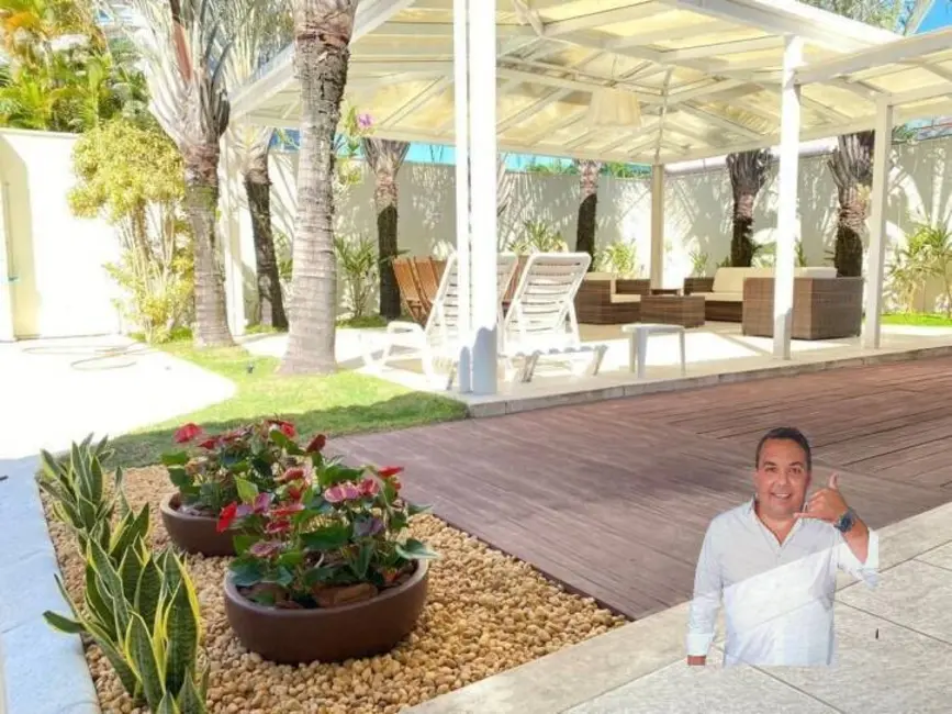 Casa com 4 quartos à venda, 616m2 em Barra da Tijuca, Rio De Janeiro - RJ - imagem 4 Foto 4 de Casa com 4 quartos à venda, 616m2 em Barra da Tijuca, Rio De Janeiro - RJ