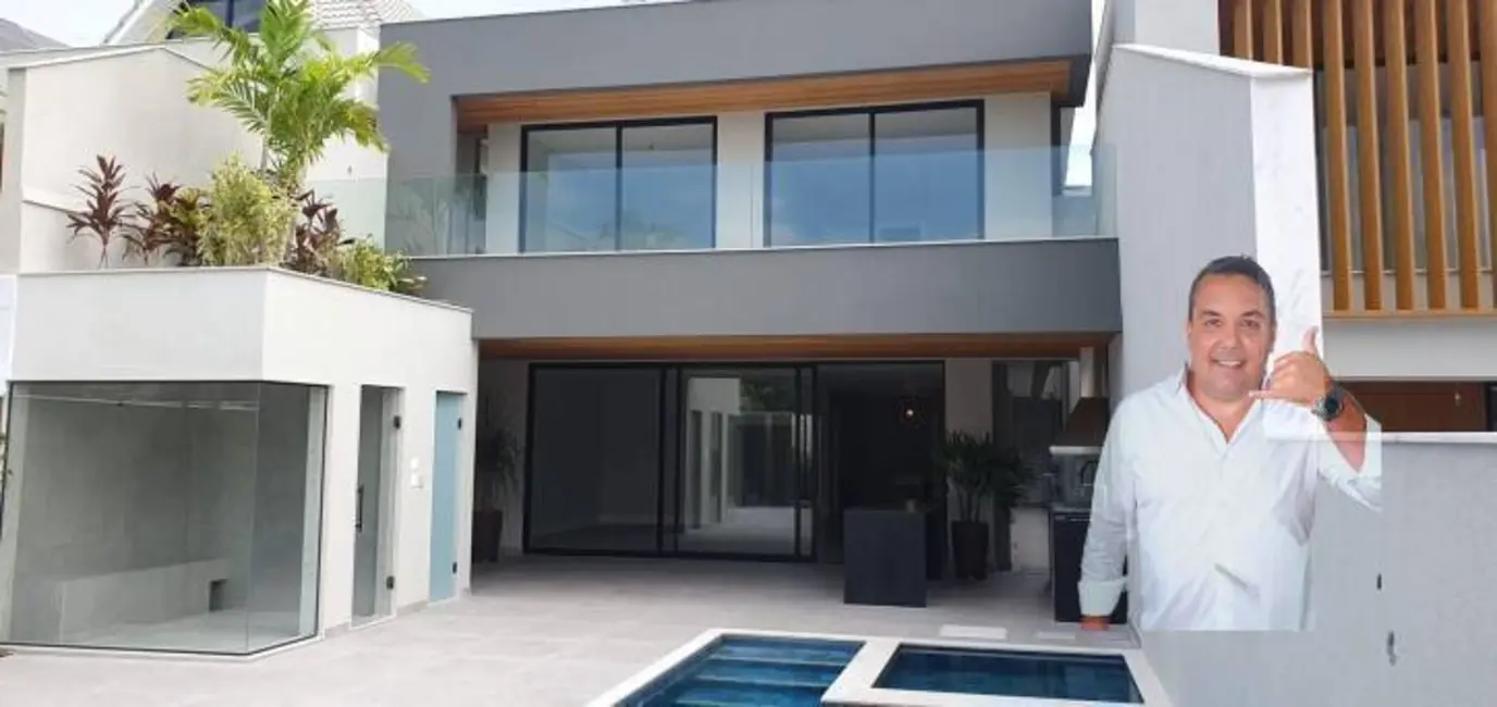 Foto 2 de Casa com 5 quartos à venda, 420m2 em Barra da Tijuca, Rio De Janeiro - RJ