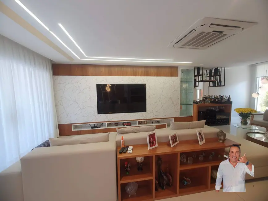 Casa com 3 quartos à venda, 320m2 em Recreio dos Bandeirantes, Rio De Janeiro - RJ - imagem 4 Foto 4 de Casa com 3 quartos à venda, 320m2 em Recreio dos Bandeirantes, Rio De Janeiro - RJ