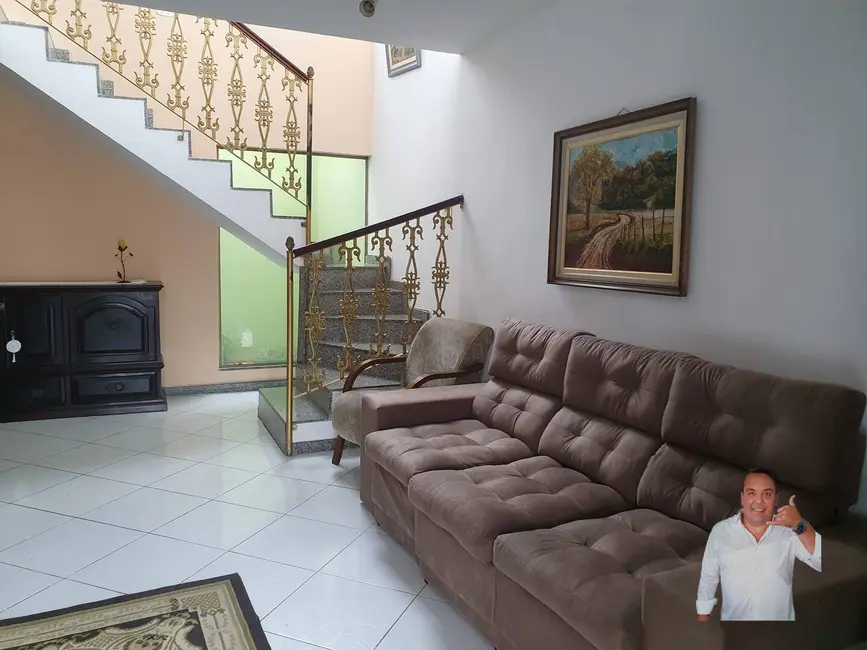 Foto 2 de Casa com 4 quartos à venda, 190m2 em Taquara, Rio De Janeiro - RJ