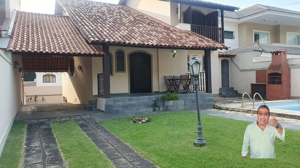 Foto 8 de Casa com 4 quartos à venda, 354m2 em Jacarepaguá, Rio De Janeiro - RJ