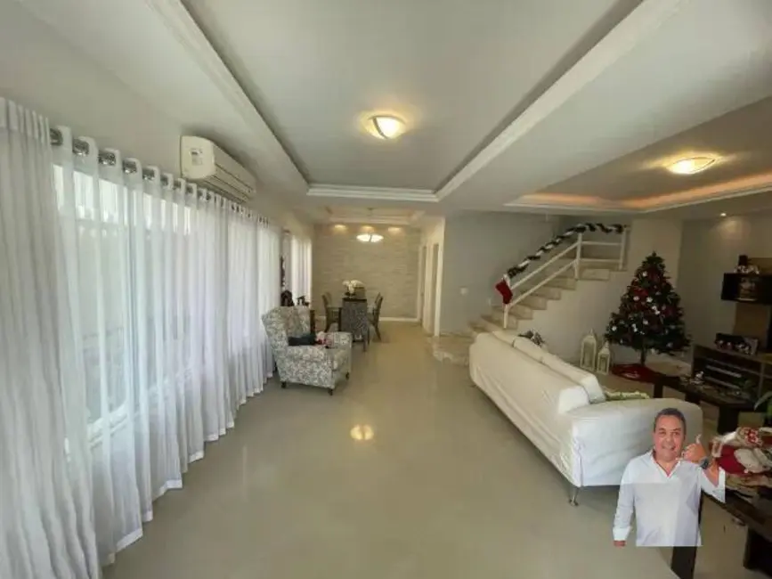 Foto 2 de Casa com 4 quartos à venda, 275m2 em Recreio dos Bandeirantes, Rio De Janeiro - RJ