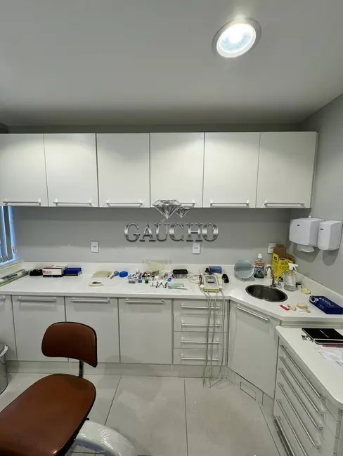 Sala Comercial à venda, 27m2 em Recreio dos Bandeirantes, Rio De Janeiro - RJ - imagem 3 Foto 3 de Sala Comercial à venda, 27m2 em Recreio dos Bandeirantes, Rio De Janeiro - RJ