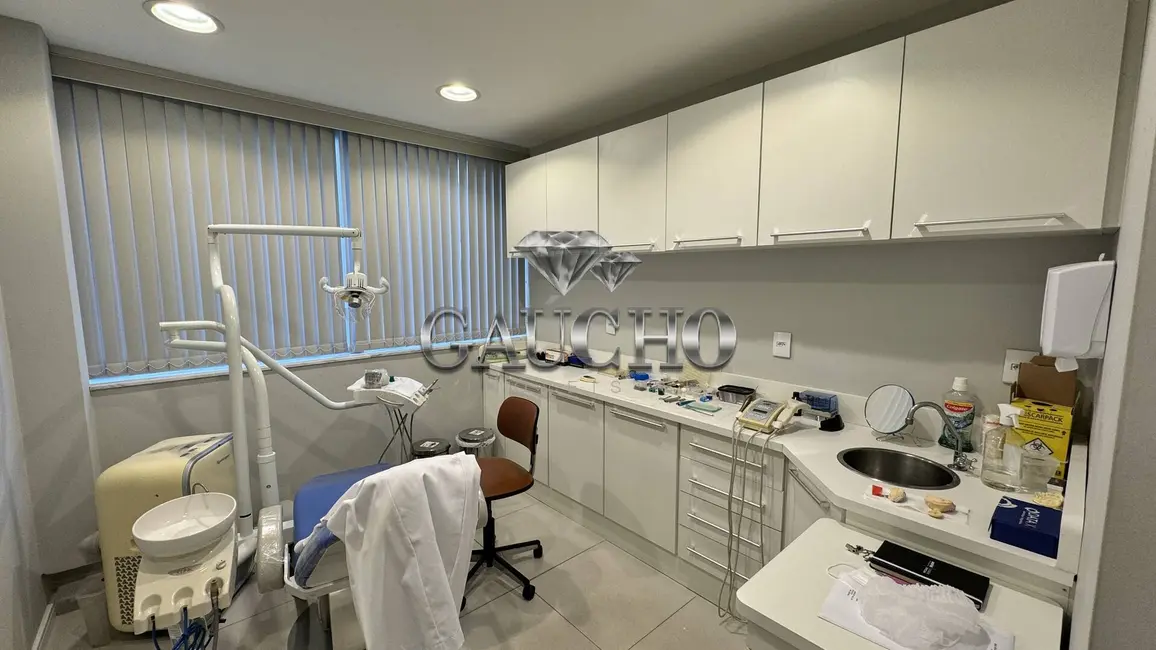 Sala Comercial à venda, 27m2 em Recreio dos Bandeirantes, Rio De Janeiro - RJ - imagem 2 Foto 2 de Sala Comercial à venda, 27m2 em Recreio dos Bandeirantes, Rio De Janeiro - RJ