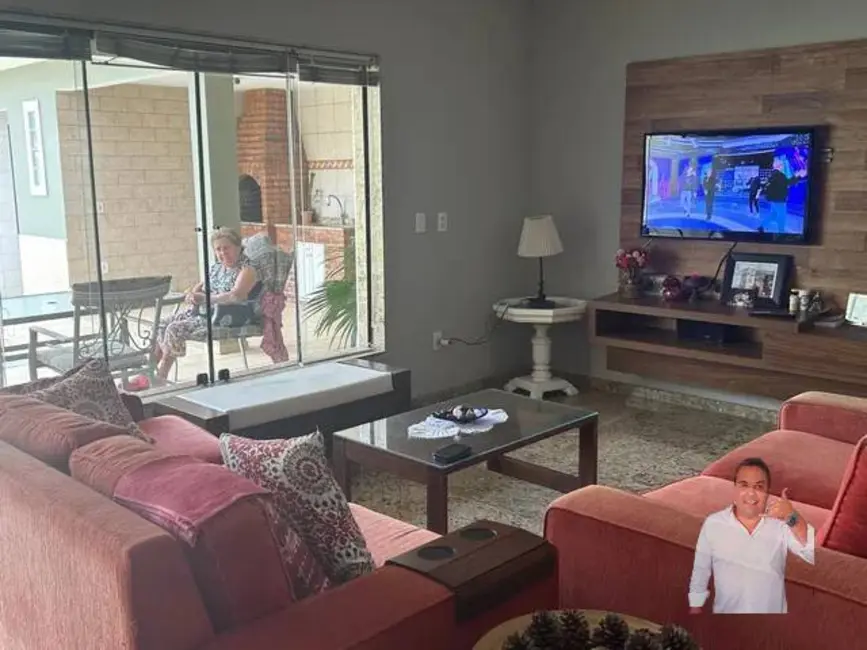 Casa com 5 quartos à venda, 525m2 em Barra da Tijuca, Rio De Janeiro - RJ - imagem 5 Foto 5 de Casa com 5 quartos à venda, 525m2 em Barra da Tijuca, Rio De Janeiro - RJ