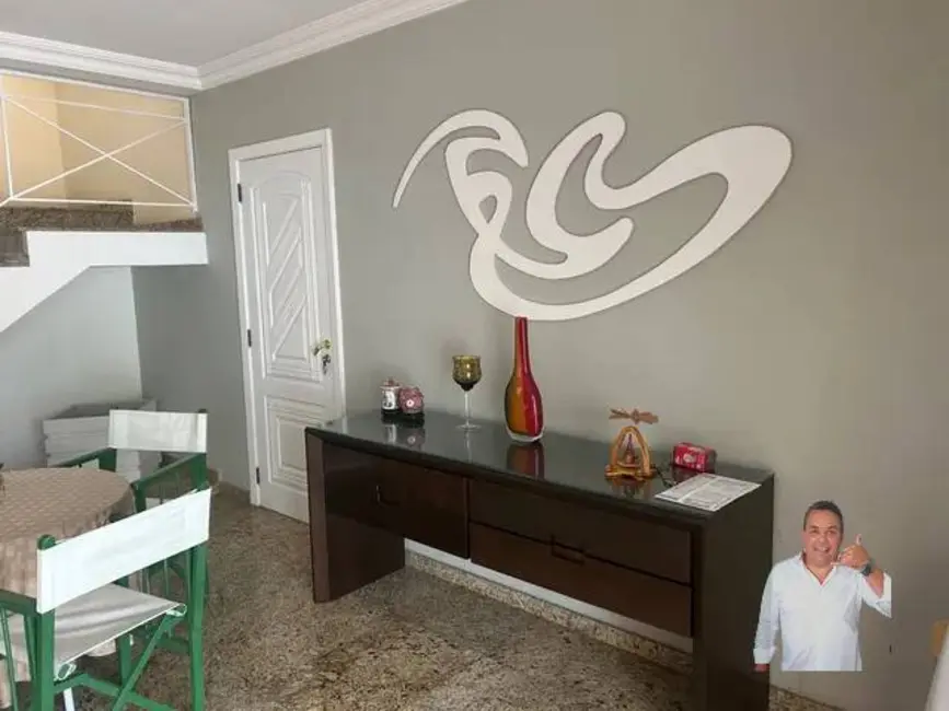 Casa com 5 quartos à venda, 525m2 em Barra da Tijuca, Rio De Janeiro - RJ - imagem 3 Foto 3 de Casa com 5 quartos à venda, 525m2 em Barra da Tijuca, Rio De Janeiro - RJ