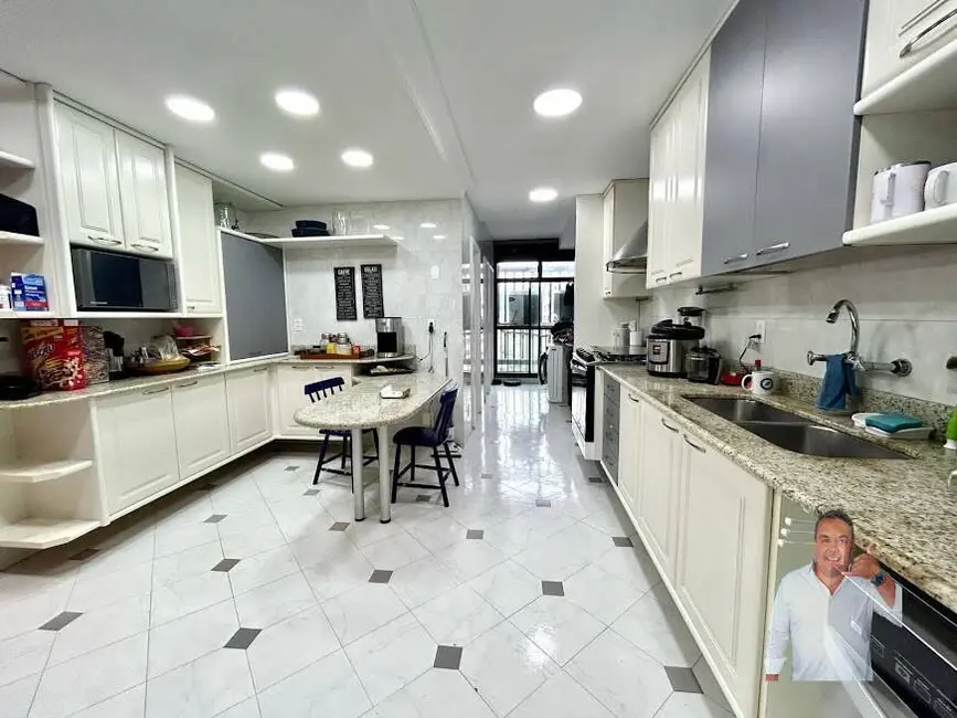 Foto 6 de Apartamento com 4 quartos à venda, 215m2 em Barra da Tijuca, Rio De Janeiro - RJ