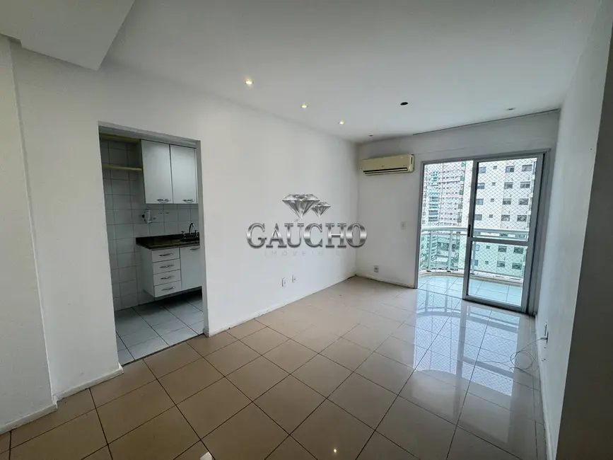 Foto 3 de Apartamento com 2 quartos à venda, 68m2 em Jacarepaguá, Rio De Janeiro - RJ