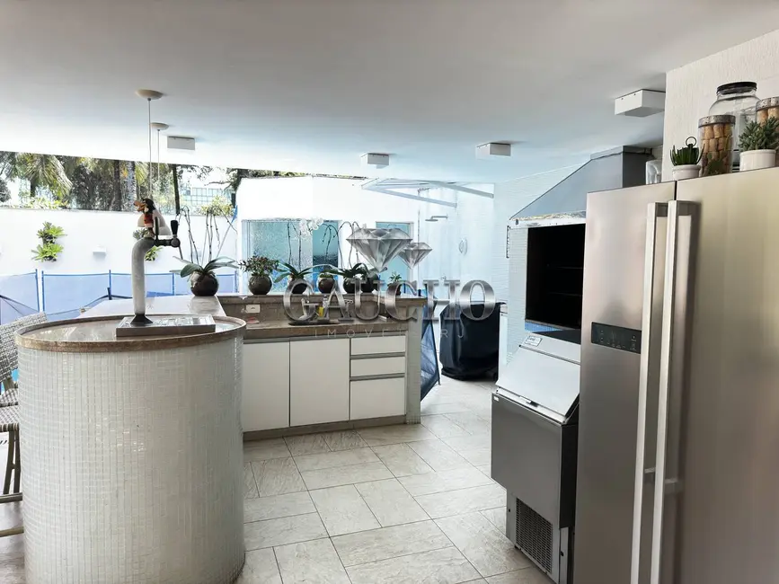 Casa com 7 quartos à venda e para alugar, 850m2 em Barra da Tijuca, Rio De Janeiro - RJ - imagem 7 Foto 7 de Casa com 7 quartos à venda e para alugar, 850m2 em Barra da Tijuca, Rio De Janeiro - RJ