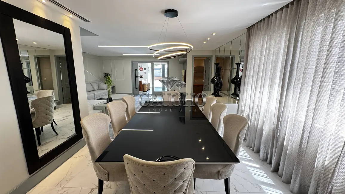Casa com 6 quartos à venda, 296m2 em Barra da Tijuca, Rio De Janeiro - RJ - imagem 6 Foto 6 de Casa com 6 quartos à venda, 296m2 em Barra da Tijuca, Rio De Janeiro - RJ