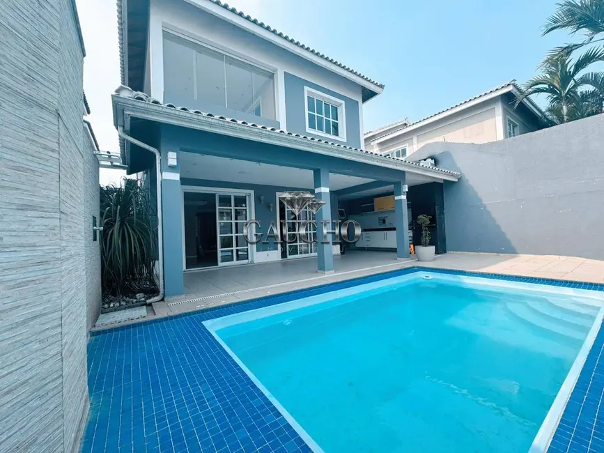 Casa com 5 quartos à venda, 211m2 em Recreio dos Bandeirantes, Rio De Janeiro - RJ - imagem 3 Foto 3 de Casa com 5 quartos à venda, 211m2 em Recreio dos Bandeirantes, Rio De Janeiro - RJ