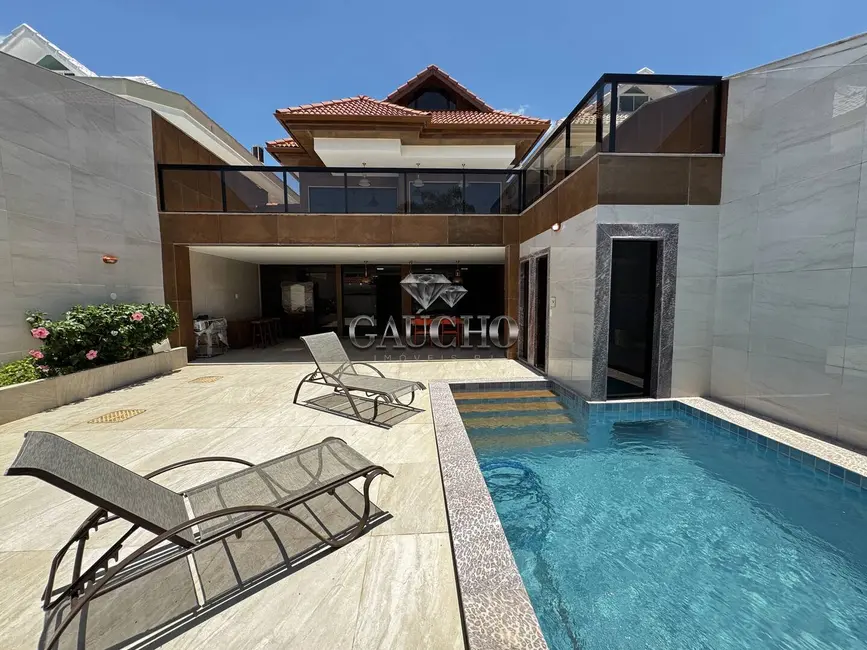 Foto 1 de Casa com 4 quartos à venda, 375m2 em Barra da Tijuca, Rio De Janeiro - RJ