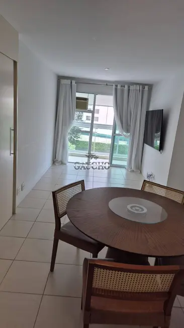 Foto 5 de Apartamento com 2 quartos à venda, 65m2 em Barra da Tijuca, Rio De Janeiro - RJ