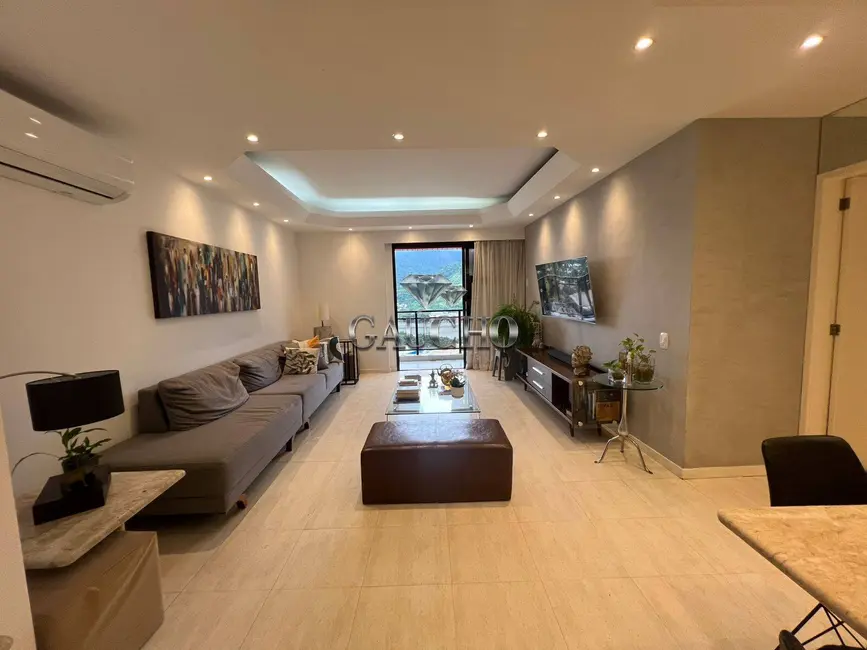 Foto 2 de Apartamento com 4 quartos à venda, 137m2 em Barra da Tijuca, Rio De Janeiro - RJ