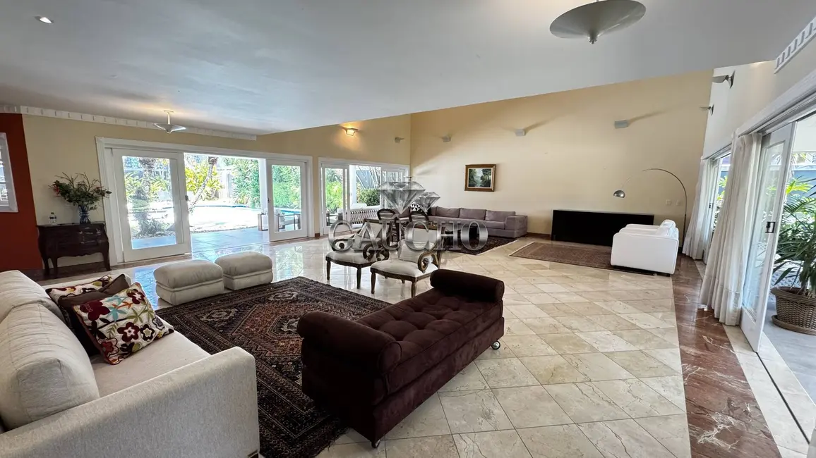 Casa com 5 quartos à venda, 990m2 em Barra da Tijuca, Rio De Janeiro - RJ - imagem 7 Foto 7 de Casa com 5 quartos à venda, 990m2 em Barra da Tijuca, Rio De Janeiro - RJ