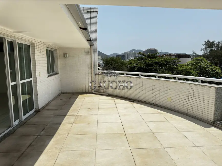 Cobertura com 4 quartos à venda, 220m2 em Recreio dos Bandeirantes, Rio De Janeiro - RJ - imagem 7 Foto 7 de Cobertura com 4 quartos à venda, 220m2 em Recreio dos Bandeirantes, Rio De Janeiro - RJ