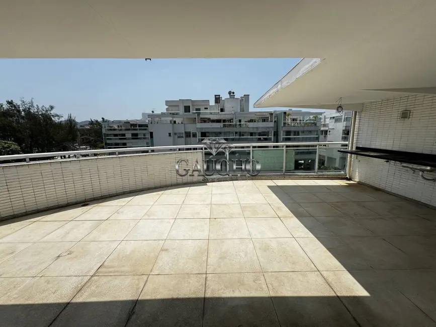 Cobertura com 4 quartos à venda, 220m2 em Recreio dos Bandeirantes, Rio De Janeiro - RJ - imagem 4 Foto 4 de Cobertura com 4 quartos à venda, 220m2 em Recreio dos Bandeirantes, Rio De Janeiro - RJ