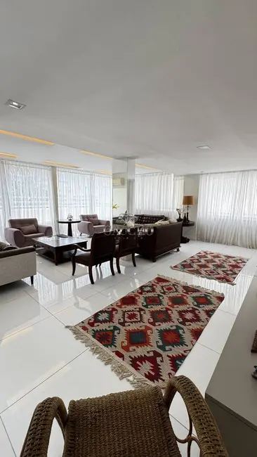 Cobertura com 5 quartos à venda, 435m2 em Barra da Tijuca, Rio De Janeiro - RJ - imagem 4 Foto 4 de Cobertura com 5 quartos à venda, 435m2 em Barra da Tijuca, Rio De Janeiro - RJ