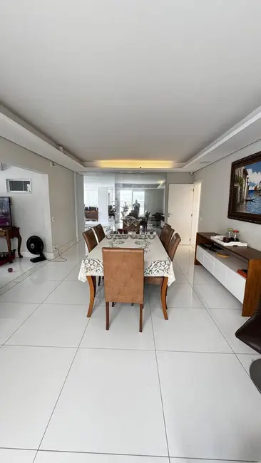 Cobertura com 5 quartos à venda, 435m2 em Barra da Tijuca, Rio De Janeiro - RJ - imagem 9 Foto 9 de Cobertura com 5 quartos à venda, 435m2 em Barra da Tijuca, Rio De Janeiro - RJ