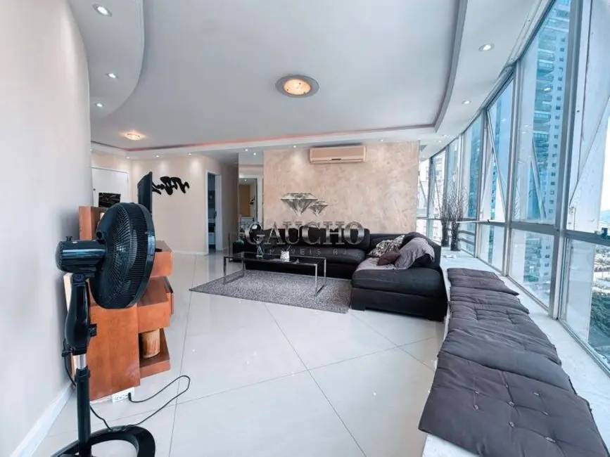 Foto 3 de Apartamento com 2 quartos à venda, 86m2 em Barra da Tijuca, Rio De Janeiro - RJ