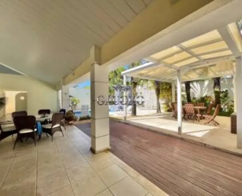 Casa com 5 quartos à venda, 690m2 em Barra da Tijuca, Rio De Janeiro - RJ - imagem 5 Foto 5 de Casa com 5 quartos à venda, 690m2 em Barra da Tijuca, Rio De Janeiro - RJ