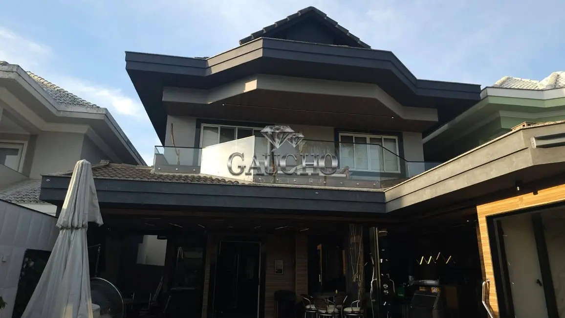 Casa com 4 quartos à venda, 383m2 em Recreio dos Bandeirantes, Rio De Janeiro - RJ - imagem 6 Foto 6 de Casa com 4 quartos à venda, 383m2 em Recreio dos Bandeirantes, Rio De Janeiro - RJ