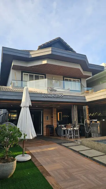 Casa com 4 quartos à venda, 383m2 em Recreio dos Bandeirantes, Rio De Janeiro - RJ - imagem 9 Foto 9 de Casa com 4 quartos à venda, 383m2 em Recreio dos Bandeirantes, Rio De Janeiro - RJ