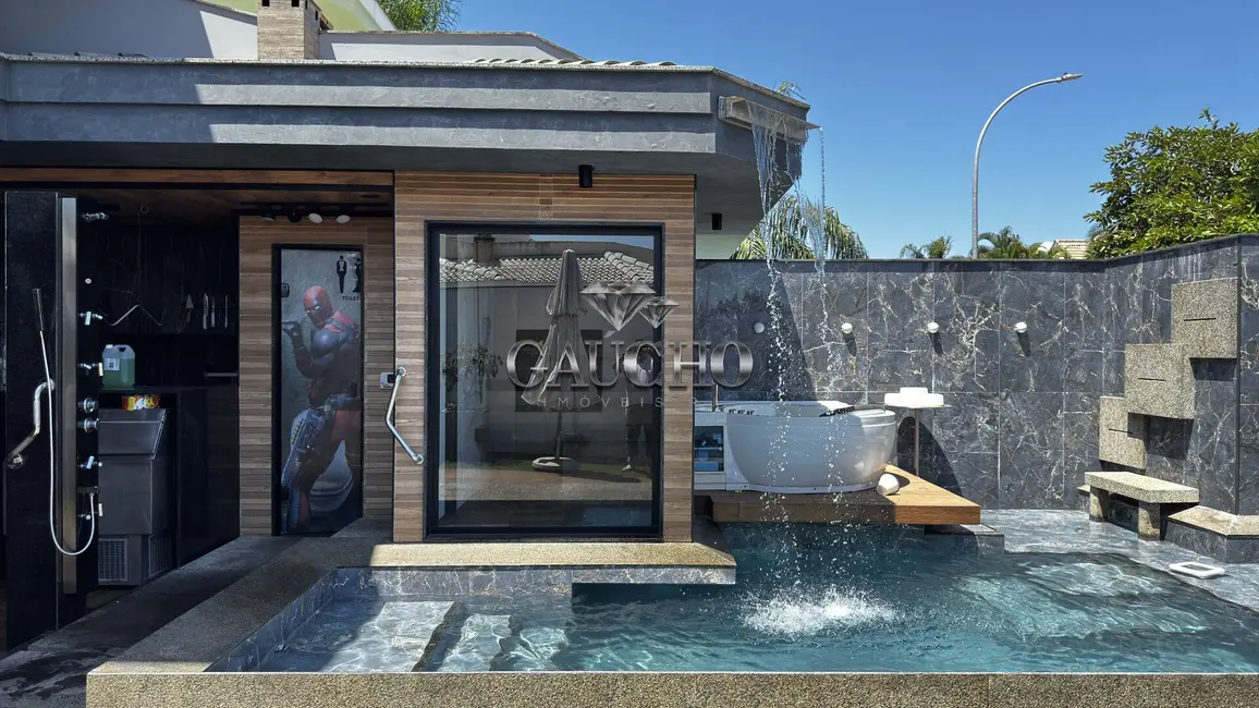 Casa com 4 quartos à venda, 383m2 em Recreio dos Bandeirantes, Rio De Janeiro - RJ - imagem 4 Foto 4 de Casa com 4 quartos à venda, 383m2 em Recreio dos Bandeirantes, Rio De Janeiro - RJ