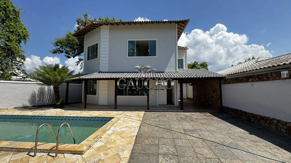 Casa com 5 quartos à venda, 333m2 em Barra da Tijuca, Rio De Janeiro - RJ - imagem 1 Foto 1 de Casa com 5 quartos à venda, 333m2 em Barra da Tijuca, Rio De Janeiro - RJ