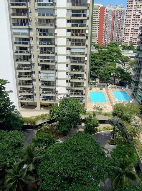 Foto 6 de Apartamento com 2 quartos à venda, 65m2 em Barra da Tijuca, Rio De Janeiro - RJ