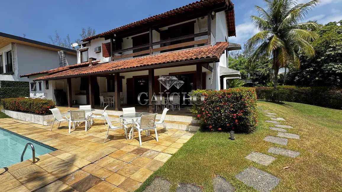 Casa com 4 quartos à venda, 375m2 em Barra da Tijuca, Rio De Janeiro - RJ - imagem 4 Foto 4 de Casa com 4 quartos à venda, 375m2 em Barra da Tijuca, Rio De Janeiro - RJ