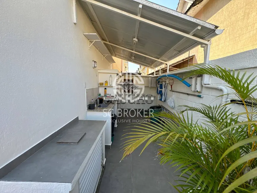 Foto 8 de Casa com 4 quartos à venda, 220m2 em Recreio dos Bandeirantes, Rio De Janeiro - RJ