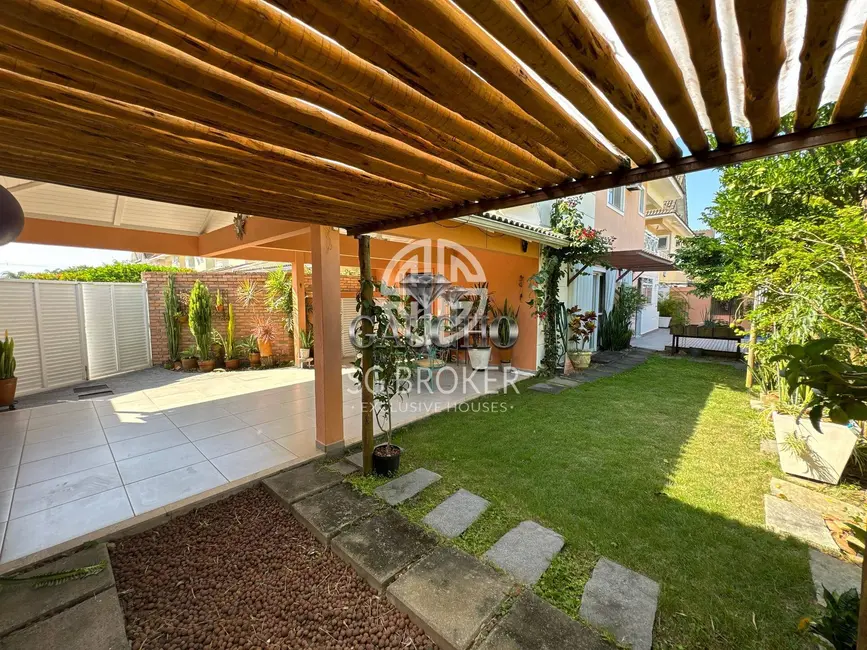 Foto 4 de Casa com 4 quartos à venda, 220m2 em Recreio dos Bandeirantes, Rio De Janeiro - RJ