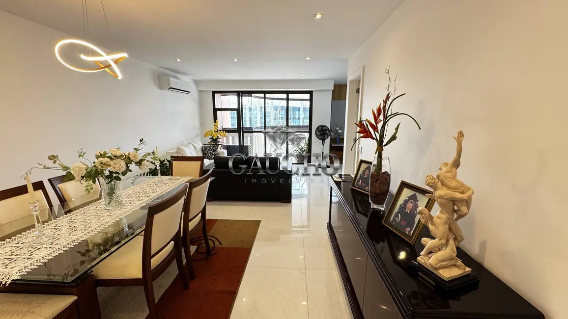 Foto 2 de Apartamento com 4 quartos à venda, 142m2 em Barra da Tijuca, Rio De Janeiro - RJ